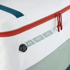 Quechua GLACIERE SOUPLE DE CAMPING - 35 LITRES - CONSERVATION AU FRAIS 17 HEURES -Plein Air Fournitures Boutique glaciere souple de camping 35 litres conservation au frais 17 heures 8