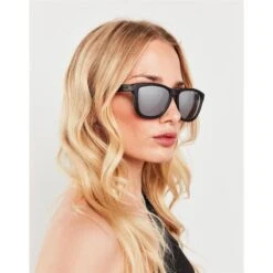 HAWKERS Lunettes De Soleil Pour Homme Et Femme ONE CARBON Black Silver 11 HAWKERS Lunettes De Soleil Pour Homme Et Femme ONE CARBON Black Silver -Plein Air Fournitures Boutique lunettes de soleil pour homme et femme one carbon black silver 4