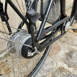 Reconditionné - Vélo électrique Amsterdam Air - City Premium - Excellent état 9 Reconditionné - Vélo électrique Amsterdam Air - City Premium - Excellent état -Plein Air Fournitures Boutique reconditionne velo electrique amsterdam air city premium excellent etat 4