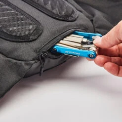 Rockrider SAC À DOS HYDRATATION VTT EXPLORE 7L/2L Eau BLEU TURQUOISE -Plein Air Fournitures Boutique sac a dos hydratation vtt explore 7l2l eau bleu turquoise 4