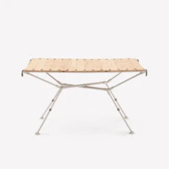 Quechua TABLE DE CAMPING COMPACTE 4/6 PERSONNES - PLATEAU BOIS - POCHE DE RANGEMENT 19 Quechua TABLE DE CAMPING COMPACTE 4/6 PERSONNES - PLATEAU BOIS - POCHE DE RANGEMENT -Plein Air Fournitures Boutique table de camping compacte 46 personnes plateau bois poche de rangement 9
