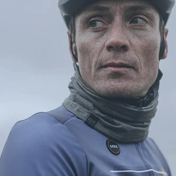 GOBIK Tour De Cou Bandana Merino Moonbah Army 4 GOBIK Tour De Cou Bandana Merino Moonbah Army – Image 4